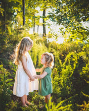 Load image into Gallery viewer, Spring 2026 Family Session