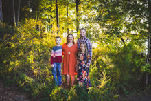 Load image into Gallery viewer, Spring 2026 Family Session

